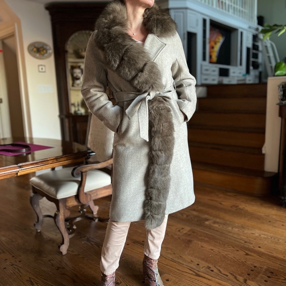 Winter coat with fur collar - Picture 6 of 7